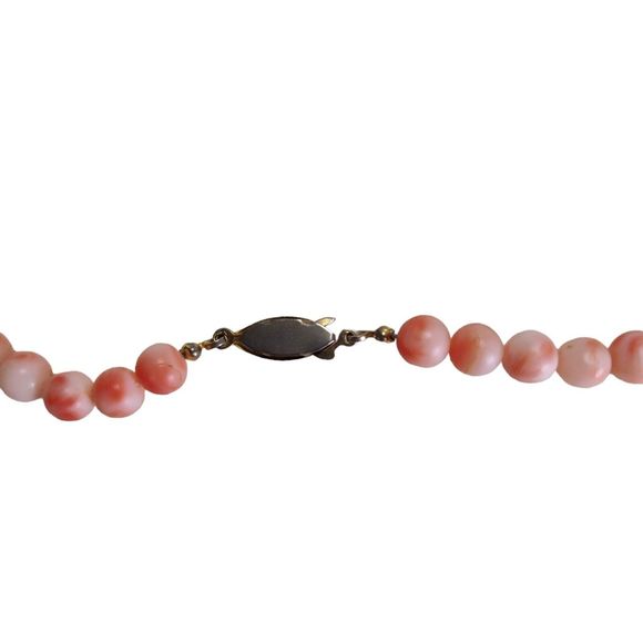 Vintage Angel Skin Coral Necklace 16in Earrings Beaded Strand Clip On Studs - Picture 6 of 16